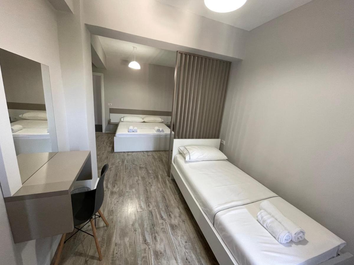Hotel Cakalli Sarandë Exterior foto